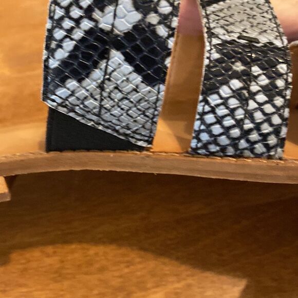 Frye & Co. Leather Evie 3 Band Slide Size 9 Never worn! - Picture 12 of 15